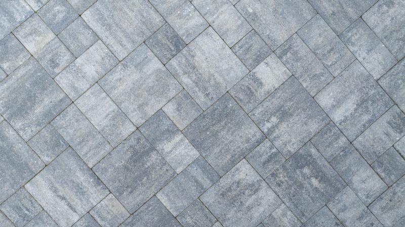 Quels carrelages extérieurs choisir pour résister aux intempéries ?